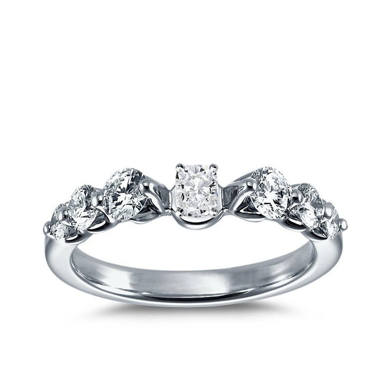 The Queen Diamond - 0,20 ct diament centralny + 0,70 ct kamienie boczne Pierścionek z diamentem z białego złota