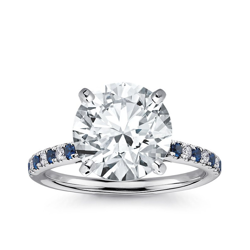 The Queen Diamond - 5,00 ct diament centralny + 0,20 ct kamienie boczne / 0,20 ct Szafir Pierścionek z diamentem z białego złota