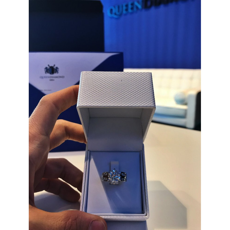 The Queen Diamond - 3,13 ct diament centralny + 0,77 ct KAMIENIE BOCZNE PIERŚCIONEK Z BIAŁEGO ZŁOTA