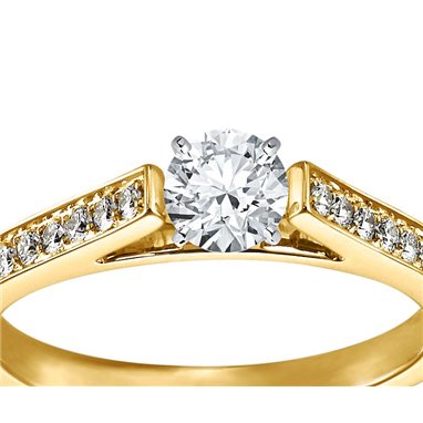 The Queen Diamond -  diament centralny + 0,48 ct kamienie boczne Pierścionek z diamentem z żółtego złota