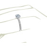 The Queen Diamond - 0,20 ct diament centralny + 0,36 ct kamienie boczne Pierścionek z diamentem z białego złota