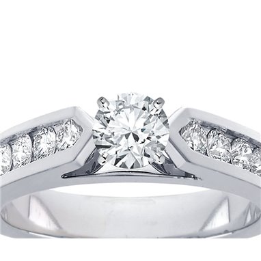 The Queen Diamond - diament centralny + 0,48 ct kamienie boczne Pierścionek z diamentem z białego złota