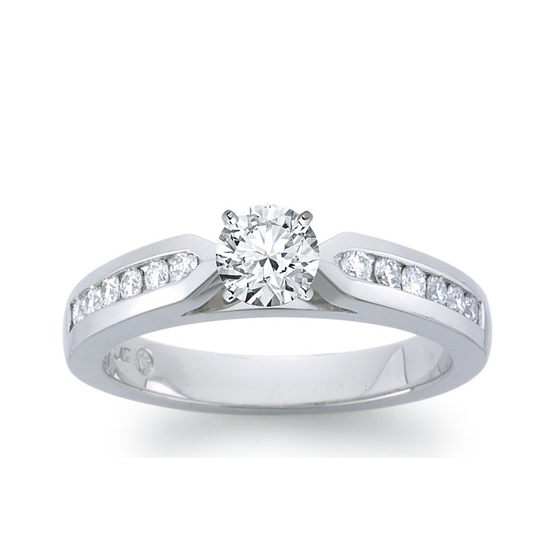 The Queen Diamond - 0,30 ct diament centralny + 0,60 ct kamienie boczne Pierścionek z diamentem z białego złota