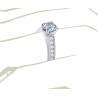 The Queen Diamond - 1,50 ct diament centralny + 0,60 ct kamienie boczne Pierścionek z diamentem z białego złota