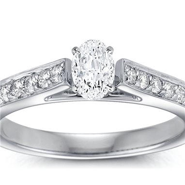 The Queen Diamond - 0,20 ct diament centralny + 0,64 ct kamienie boczne Pierścionek z diamentem owalnym