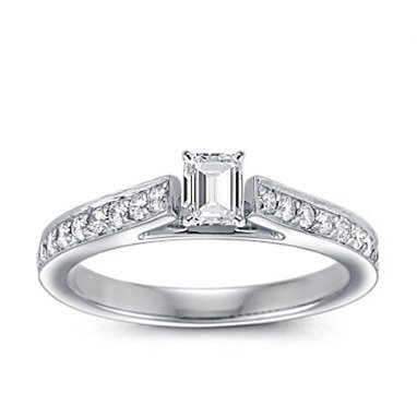 The Queen Diamond - 0,20 ct diament centralny + 0,64 ct kamienie boczne Pierścionek z diamentem z białego złota