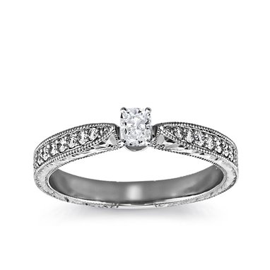 The Queen Diamond - 0,20 ct diament centralny + 0,48 ct kamienie boczne Pierścionek z diamentem z białego złota