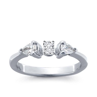 The Queen Diamond - 0,20 ct diament centralny + 0,30 ct kamienie boczne Pierścionek z diamentem z białego złota