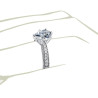 The Queen Diamond - 1,00 ct diament centralny + 0,48 ct kamienie boczne Pierścionek z diamentem z białego złota
