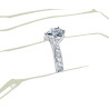 The Queen Diamond - 0,70 ct diament centralny + 0,48 ct kamienie boczne Pierścionek z diamentem z białego złota