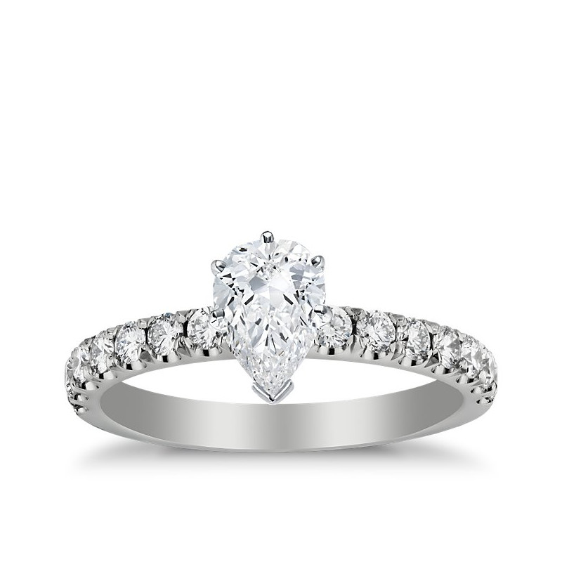 The Queen Diamond - 1,00 ct diament centralny + 0,60 ct kamienie boczne Pierścionek z diamentem z białego złota