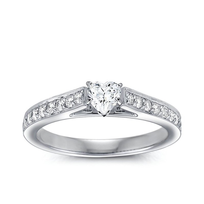 The Queen Diamond - 0,30 ct diament centralny + 0,64 ct boczne Pierścionek z diamentem w kształcie serca