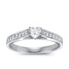 The Queen Diamond - 0,30 ct diament centralny + 0,64 ct boczne Pierścionek z diamentem w kształcie serca