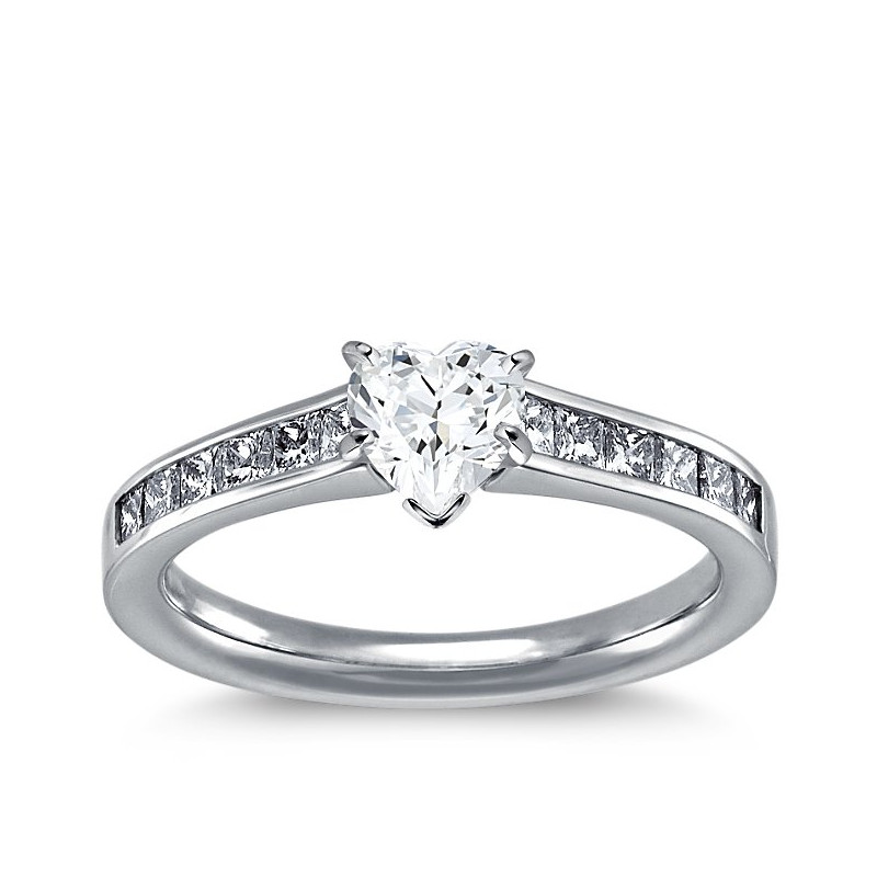 The Queen Diamond - 0,70 ct diament centralny + 0,40 ct boczne Pierścionek z diamentem w kształcie serca