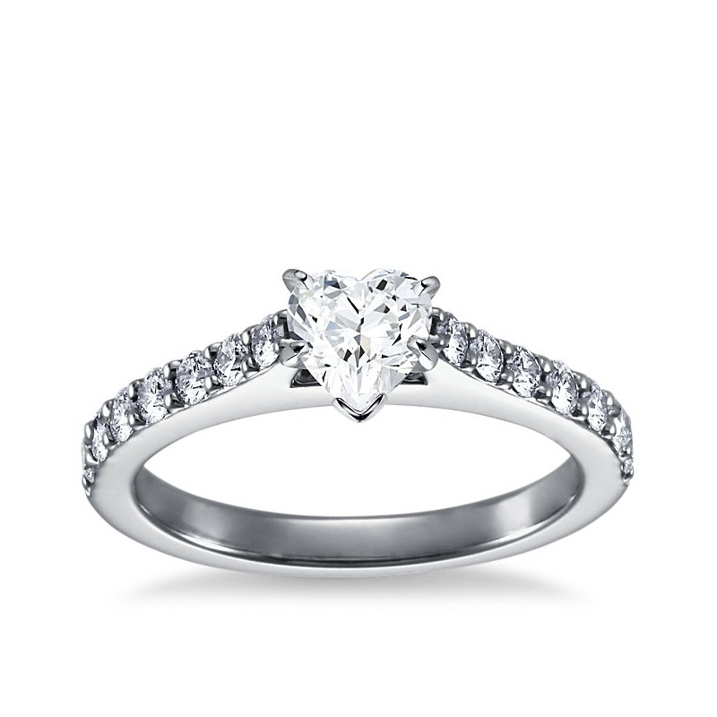 The Queen Diamond - 0,70 ct diament centralny + 0,70 ct boczne Pierścionek z diamentem w kształcie serca