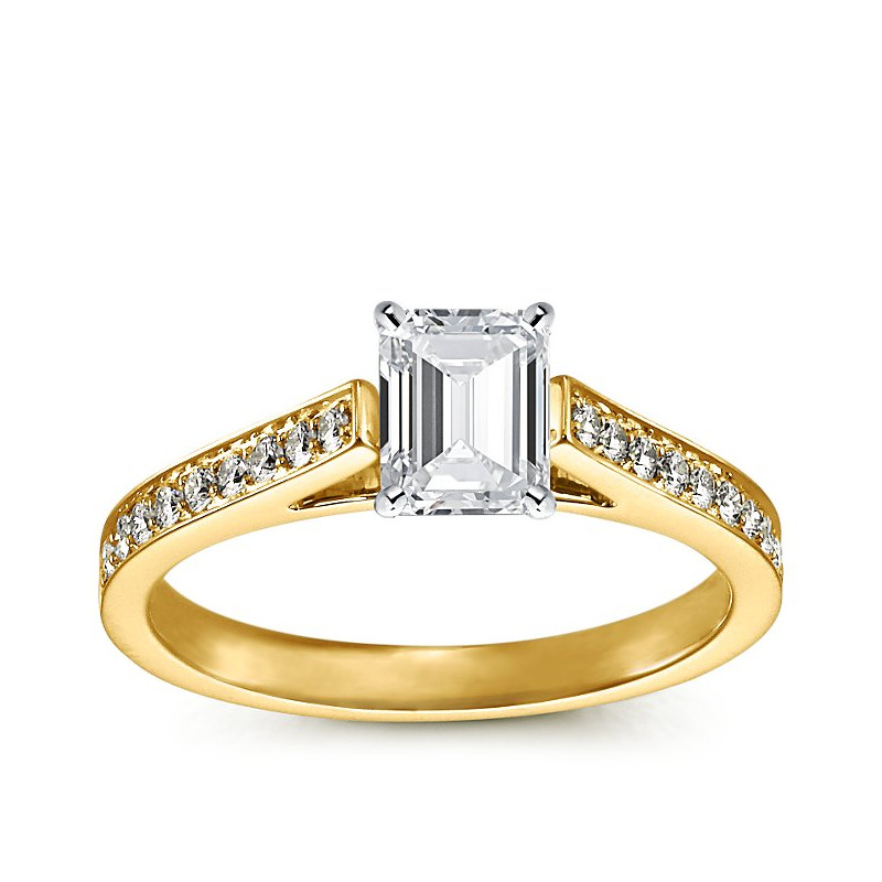 The Queen Diamond - 1,00 ct diament centralny + 0,48 ct kamienie boczne Pierścionek z diamentem z żółtego złota