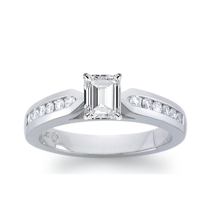 The Queen Diamond - 0,70 ct diament centralny + 0,60 ct kamienie boczne Pierścionek z diamentem z białego złota