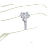 The Queen Diamond - 1,00 ct diament centralny + 0,30 ct kamienie boczne Pierścionek z diamentem z białego złota