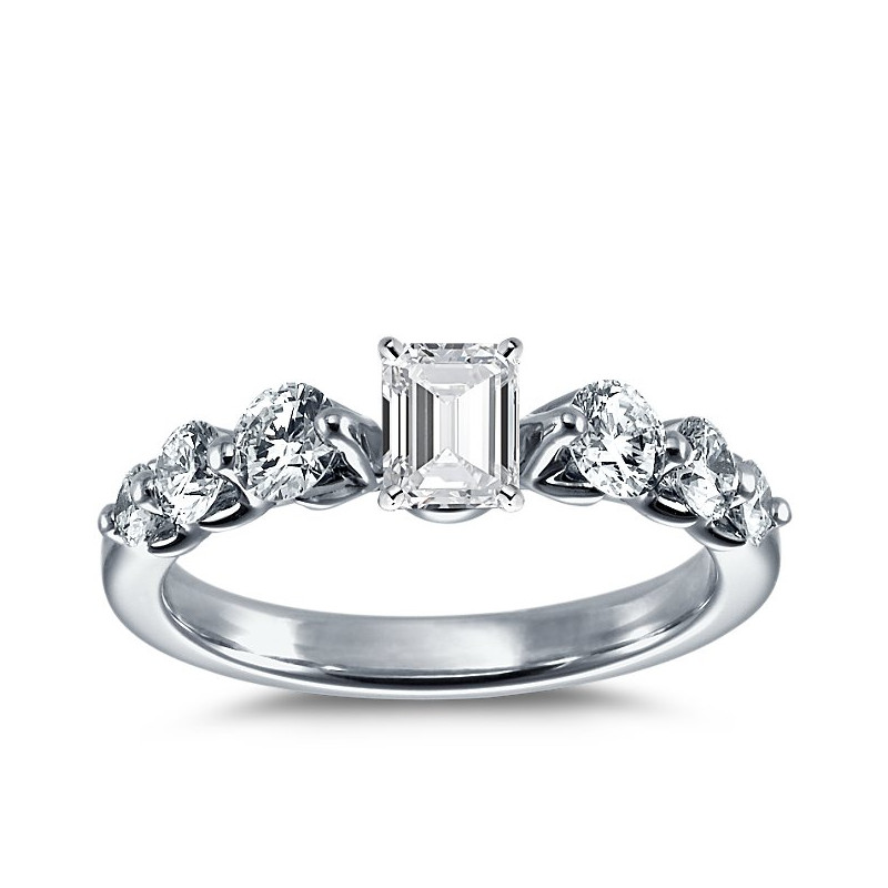 The Queen Diamond - 0,30 ct diament centralny + 0,70 ct kamienie boczne Pierścionek z diamentem z białego złota