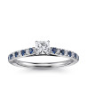The Queen Diamond - 0,20 ct diament centralny + 0,20 ct kamienie boczne / 0,20 ct Szafir Pierścionek z diamentem z białego złota