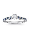 The Queen Diamond - 0,50 ct diament centralny + 0,20 ct kamienie boczne / 0,20 ct Szafir Pierścionek z diamentem z białego złota